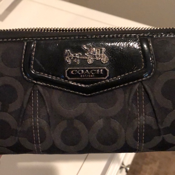 Coach wallet - Picture 2 of 6